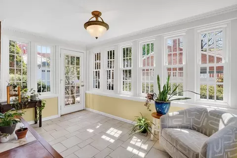 35 Shefford St, Springfield, MA 01107 photo 19