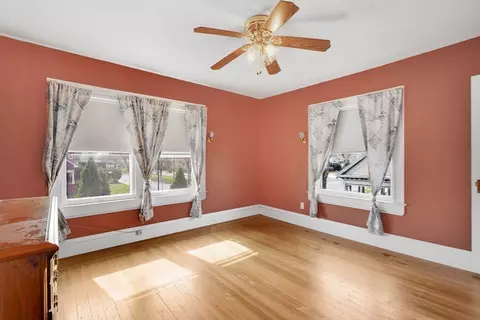 Bedroom - 227 Forest Park Ave, Springfield, MA 01108 photo 6 of 8