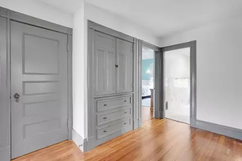 Entry Way - 227 Forest Park Ave, Springfield, MA 01108 photo 4 of 6