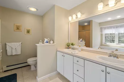 Bath - 1769 Smith St, Dighton, MA 02715 photo 2 of 4