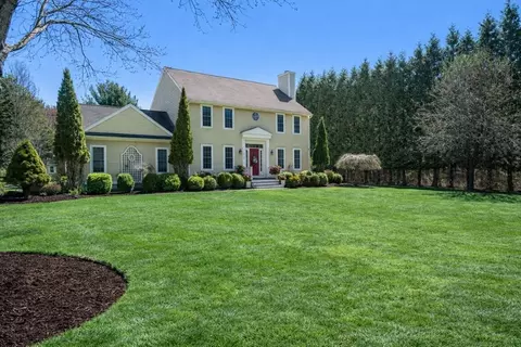 Exterior - 1769 Smith St, Dighton, MA 02715 photo 2 of 10