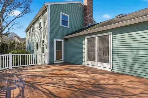 Exterior - 10 Oxbow Rd, Danvers, MA 01923 photo 6 of 12