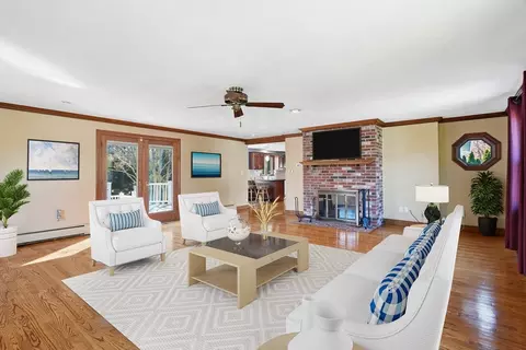 Living - 10 Oxbow Rd, Danvers, MA 01923 photo 4 of 5