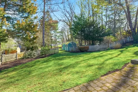 Exterior - 10 Oxbow Rd, Danvers, MA 01923 photo 8 of 12