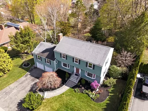 View/Area - 10 Oxbow Rd, Danvers, MA 01923 photo 1 of 3