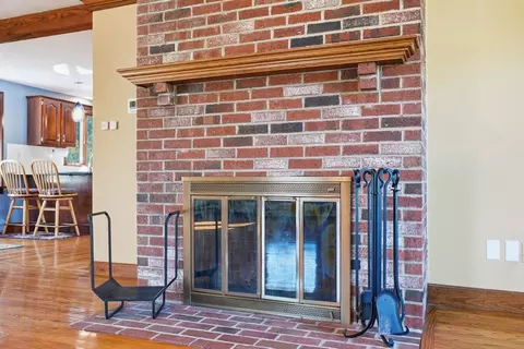 Living - 10 Oxbow Rd, Danvers, MA 01923 photo 5 of 5