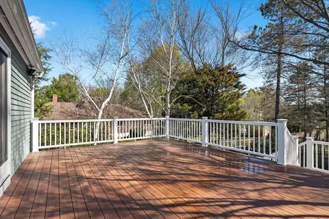 Exterior - 10 Oxbow Rd, Danvers, MA 01923 photo 5 of 12