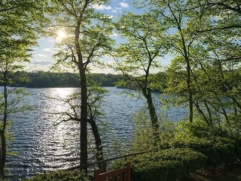 93-95 Riverview Ave, Waltham, MA 02453