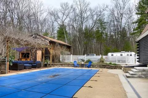 2700 Greenwich Rd, Hardwick, MA 01082 photo 12