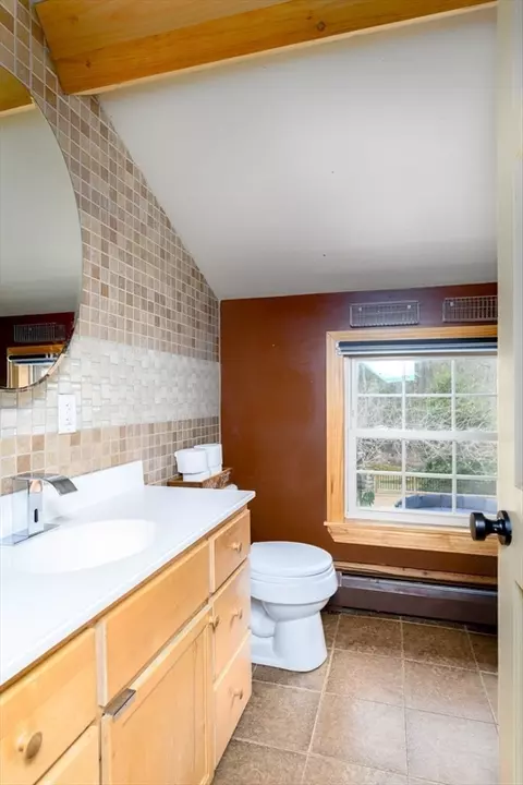 2700 Greenwich Rd, Hardwick, MA 01082 photo 19