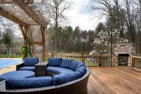 2700 Greenwich Rd, Hardwick, MA 01082 photo 11