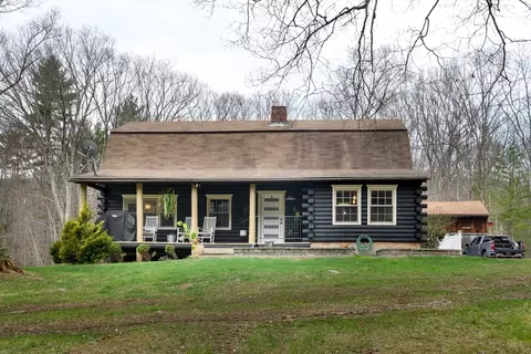 2700 Greenwich Rd, Hardwick, MA 01082
