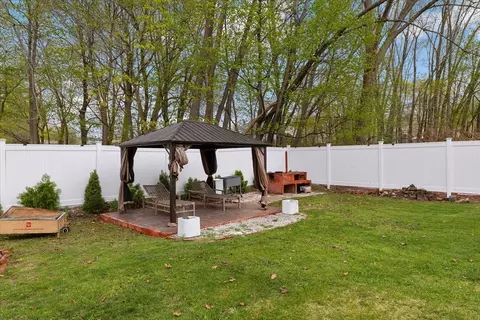 6 Emmanuel St, Webster, MA 01570 photo 31