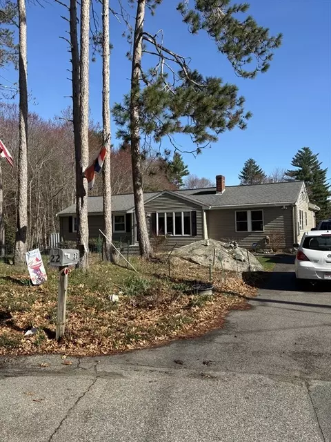 22 Kwedar Ave, Stoughton, MA 02072