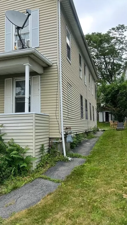 Exterior - 71 Fox St, Worcester, MA 01604 photo 2 of 3