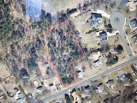 0 North St, Agawam, MA 01001