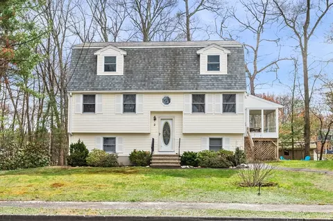 2 Rhode Island Rd, Wilmington, MA 01887