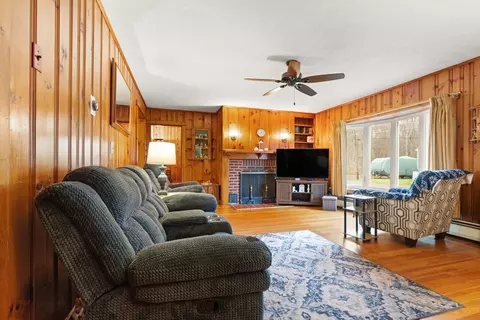 Living - 4 Vernon St, Ayer, MA 01432 photo 2 of 3