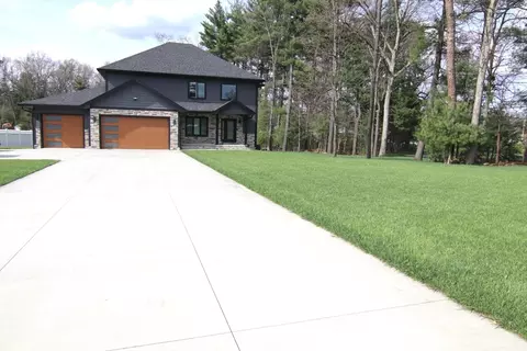 27 Breighly Way, Westfield, MA 01085