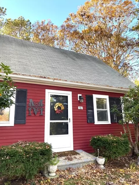 11 Webquish Ln, Mashpee, MA 02649 photo 2