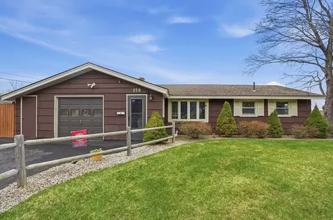 159 Kathleen Rd, Brockton, MA 02302