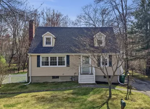 18 Maud Graham Cir, Burlington, MA 01803