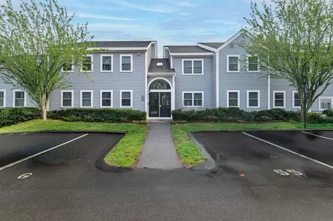 403 Tuckers Ln #403, Hingham, MA 02043