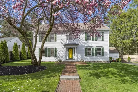 45 Cheever Cir, Andover, MA 01810