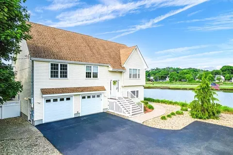 8 Glen St, Saugus, MA 01906