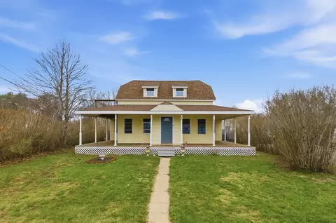 13 Harrison Ave, Bourne, MA 02532