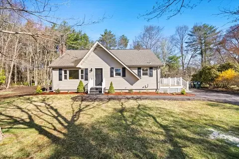 41 Marianne Dr, Bridgewater, MA 02324
