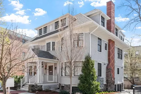 38 Englewood Ave #1, Brookline, MA 02445