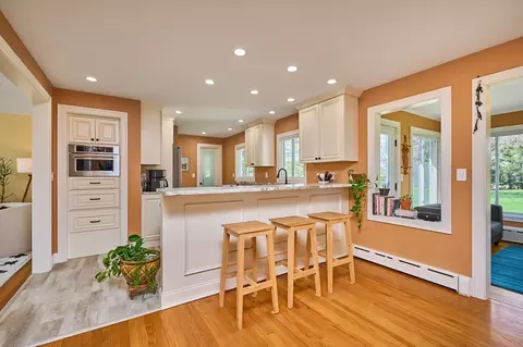 18 Maple Ave, Hadley, MA 01035 photo 8