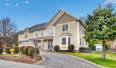 75 Bonney St, Westwood, MA 02090