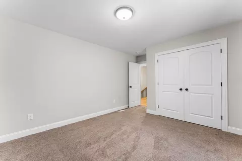 62 Britton St, Chicopee, MA 01020 photo 24