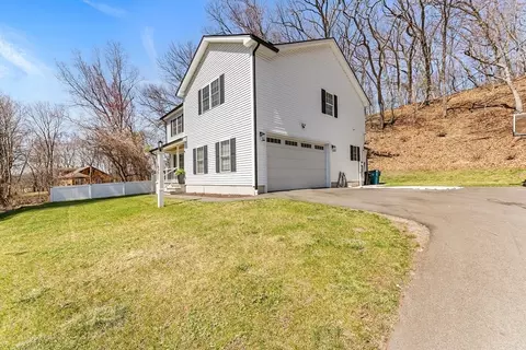 62 Britton St, Chicopee, MA 01020 photo 30