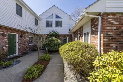 233 Lake St #B, Weymouth, MA 02189