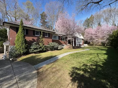 Exterior - 75 Lee St, Brookline, MA 02445 photo 5 of 6