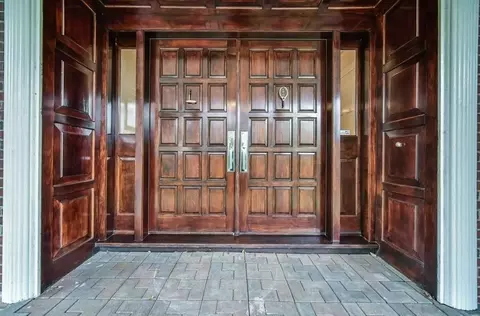 Entry Way - 75 Lee St, Brookline, MA 02445 photo 1 of 5