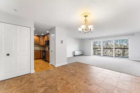 1 Summit Dr #58, Reading, MA 01867 photo 6