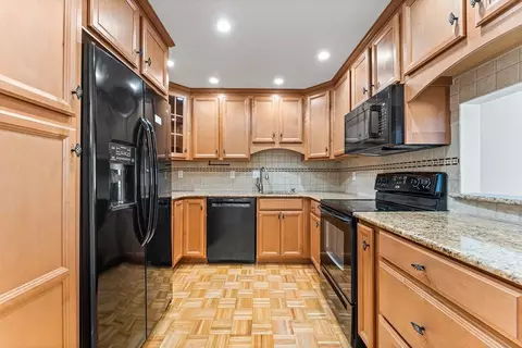 1 Summit Dr #58, Reading, MA 01867 photo 7