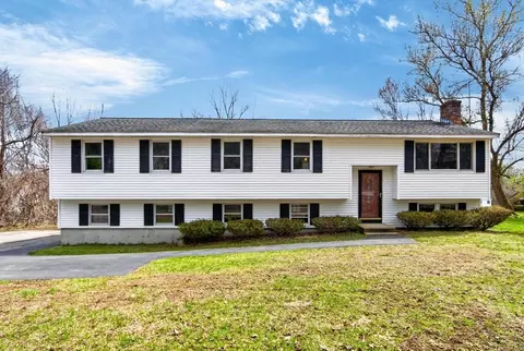 73 Nashua Rd, Pepperell, MA 01463