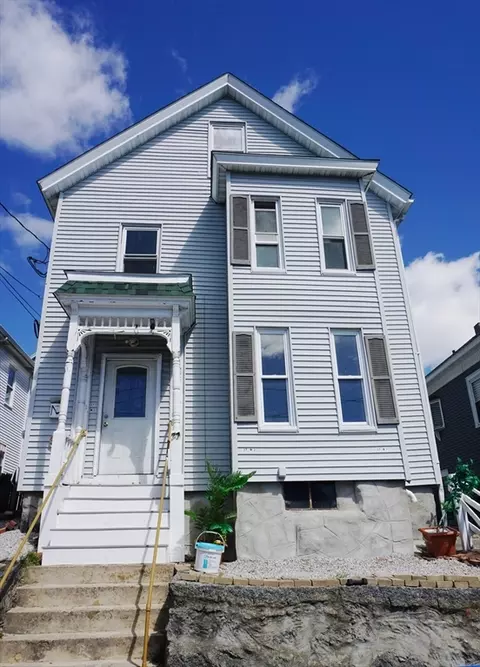 27 Shaw St, Lowell, MA 01851