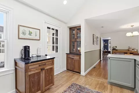 25 Sheldon St, Milton, MA 02186 photo 6
