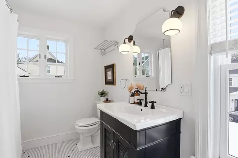 25 Sheldon St, Milton, MA 02186 photo 18