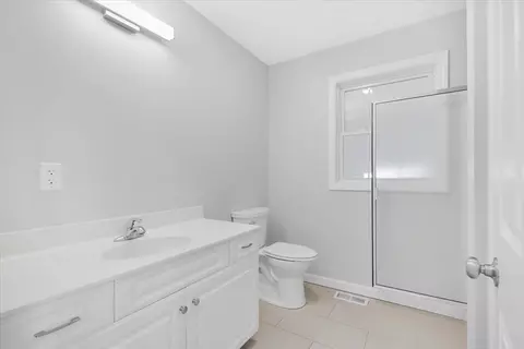 Bath - 49 Orrs Ave, Hyannis, MA 02601 photo 1 of 2