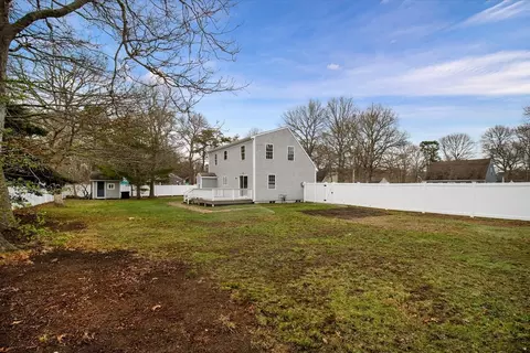 Exterior - 49 Orrs Ave, Hyannis, MA 02601 photo 4 of 4
