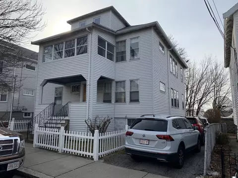52 Sterling St, Somerville, MA 02144