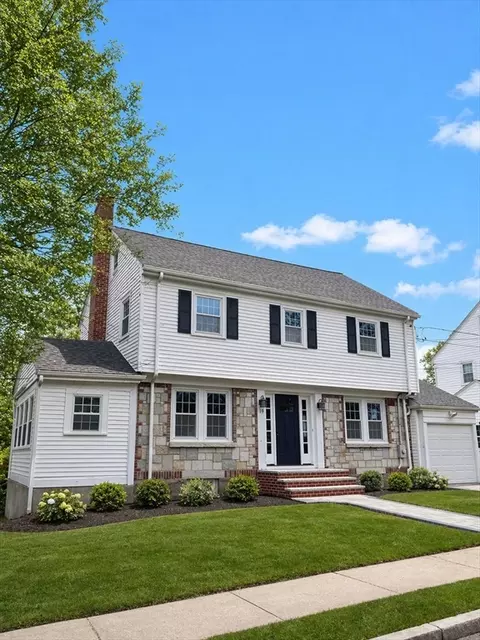 19 Myles Standish Rd, West Roxbury, MA 02132