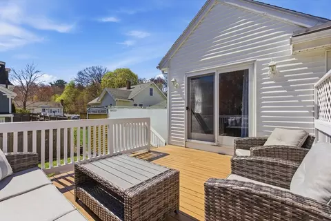 7 Maple St #7, Reading, MA 01867 photo 15